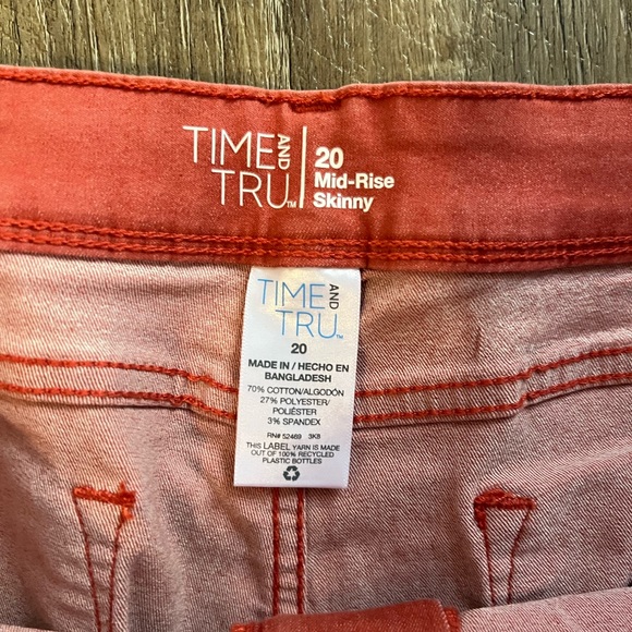 Time and Tru coral skinny ankle pants - Picture 2 of 2